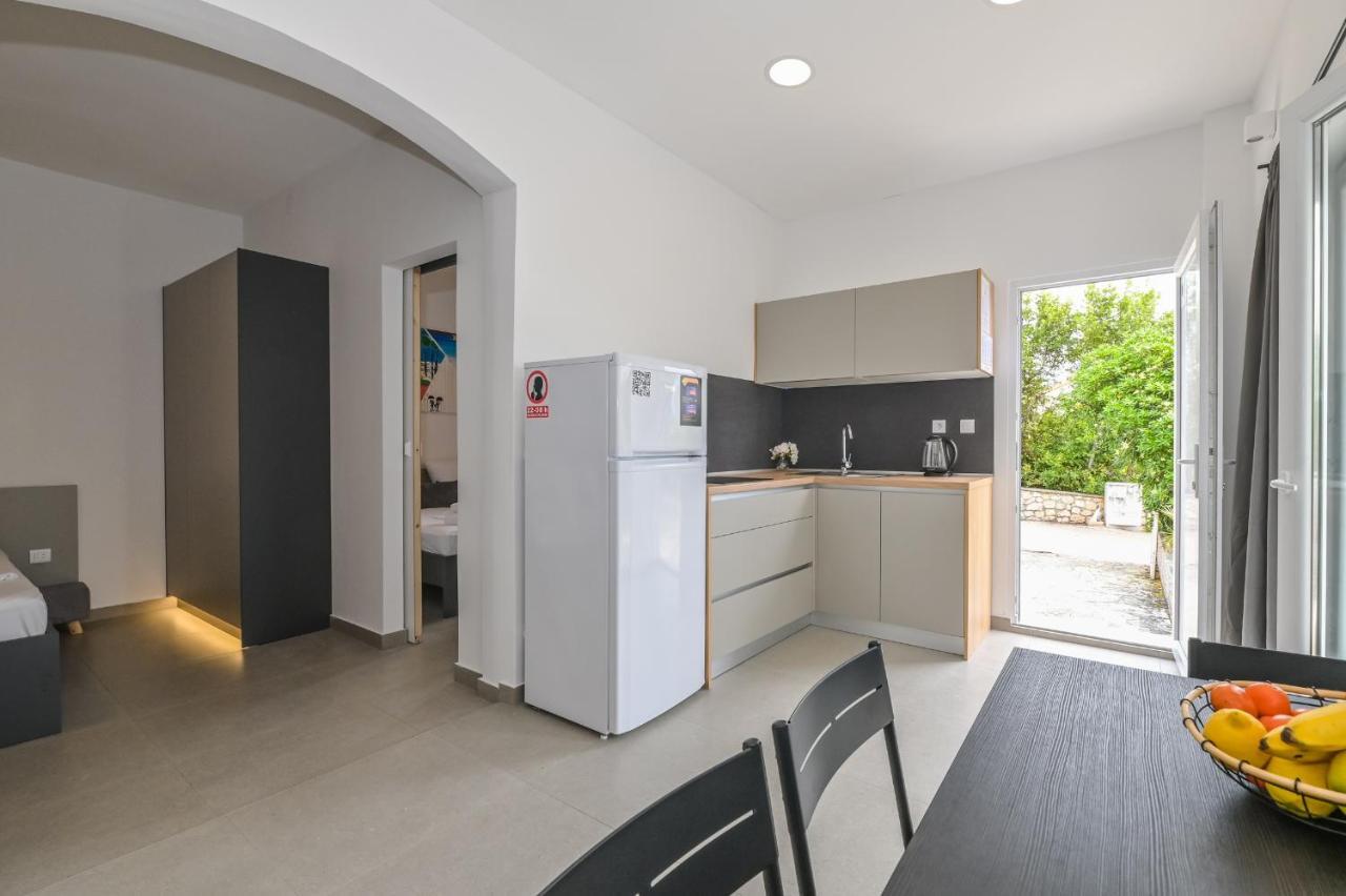 Double L House Apartman Novalja Kültér fotó